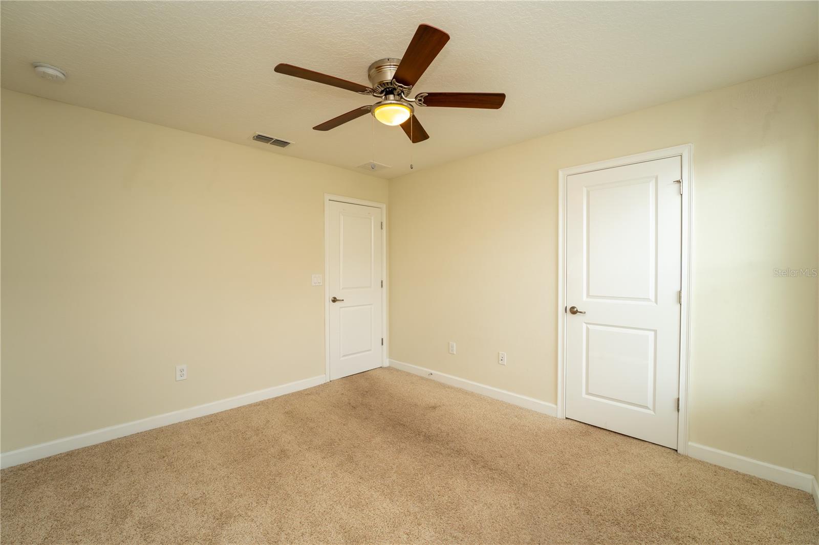 STOREY LAKE - Residential Lease