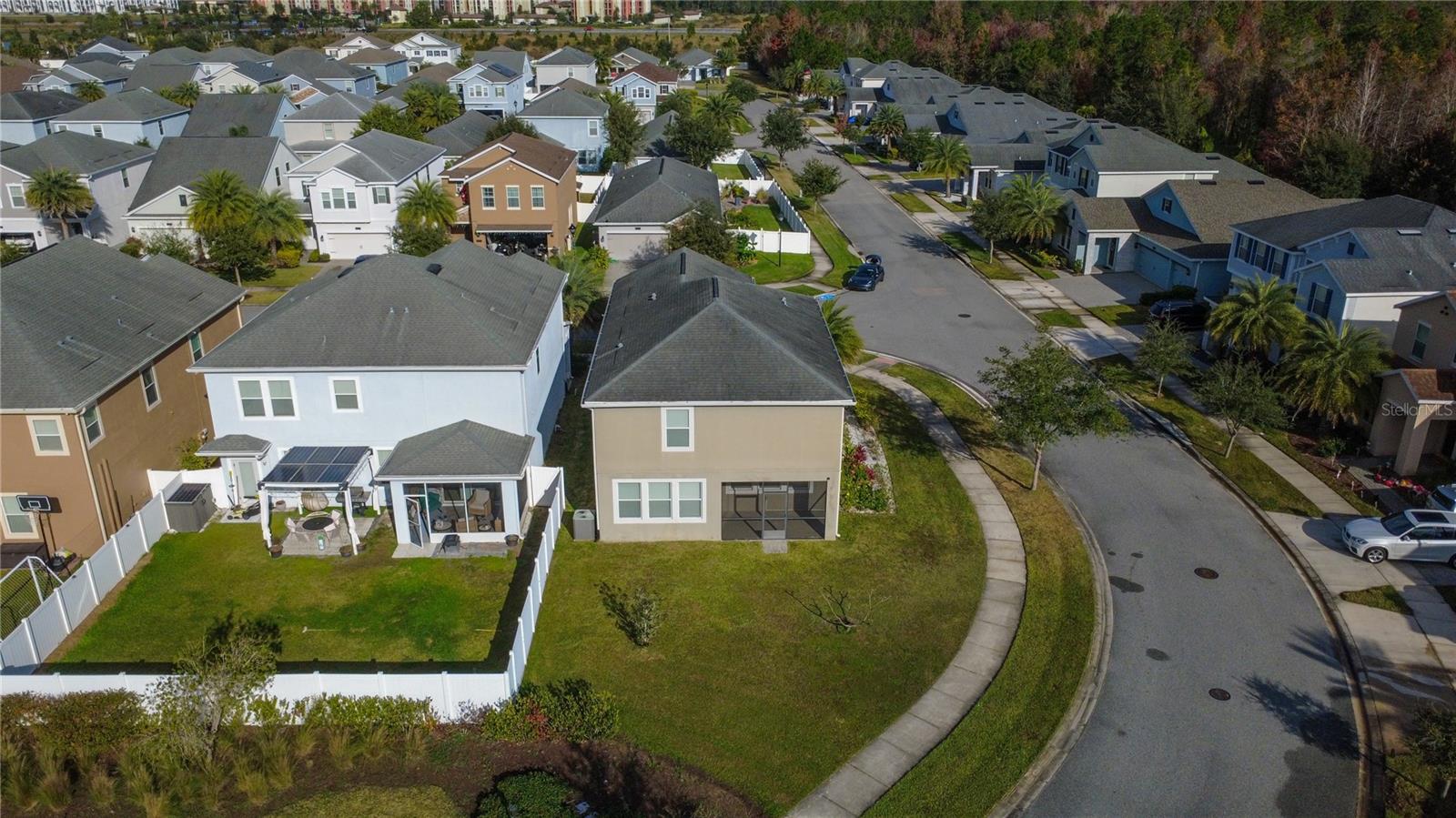 STOREY LAKE - Residential Lease