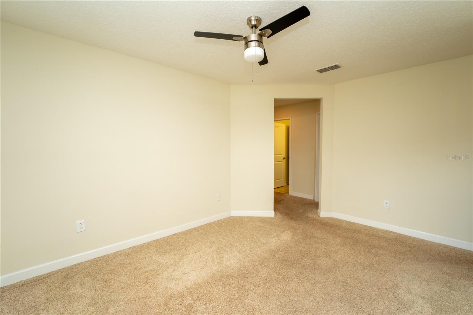 STOREY LAKE - Residential Lease