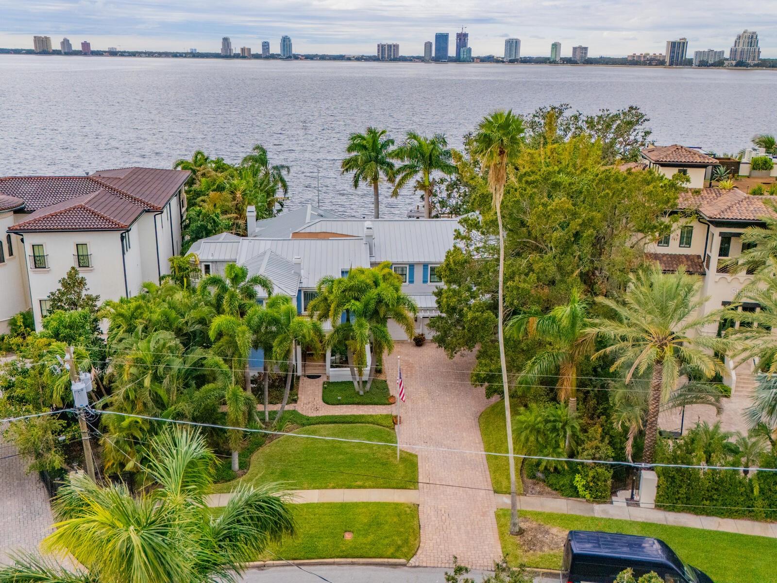 DAVIS ISLANDS PB10 PG52 TO 57 - Residential