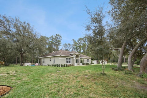 Tiny photo for 41220 Alder Way, Eustis, FL 32736 (MLS # G5115635)