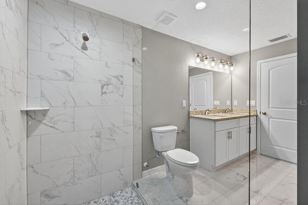 SILVER SPGS SHORES - Residential