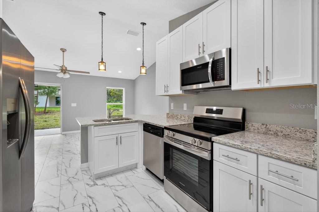 SILVER SPGS SHORES - Residential