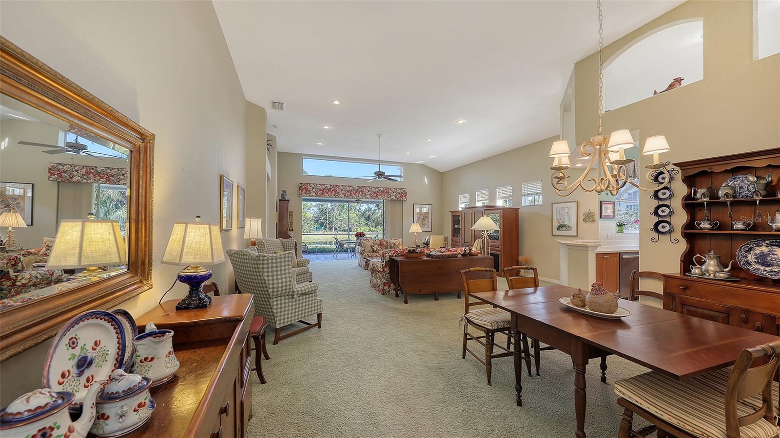 7121 VICTORIA CIRCLE