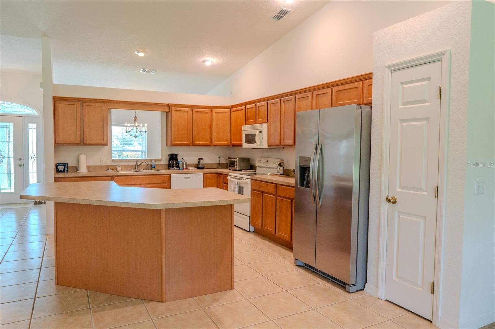 205 LOMA DRIVE