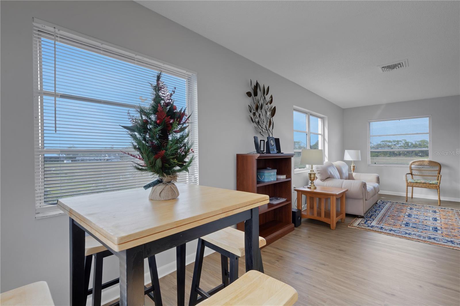 NOKOMIS - Residential Income