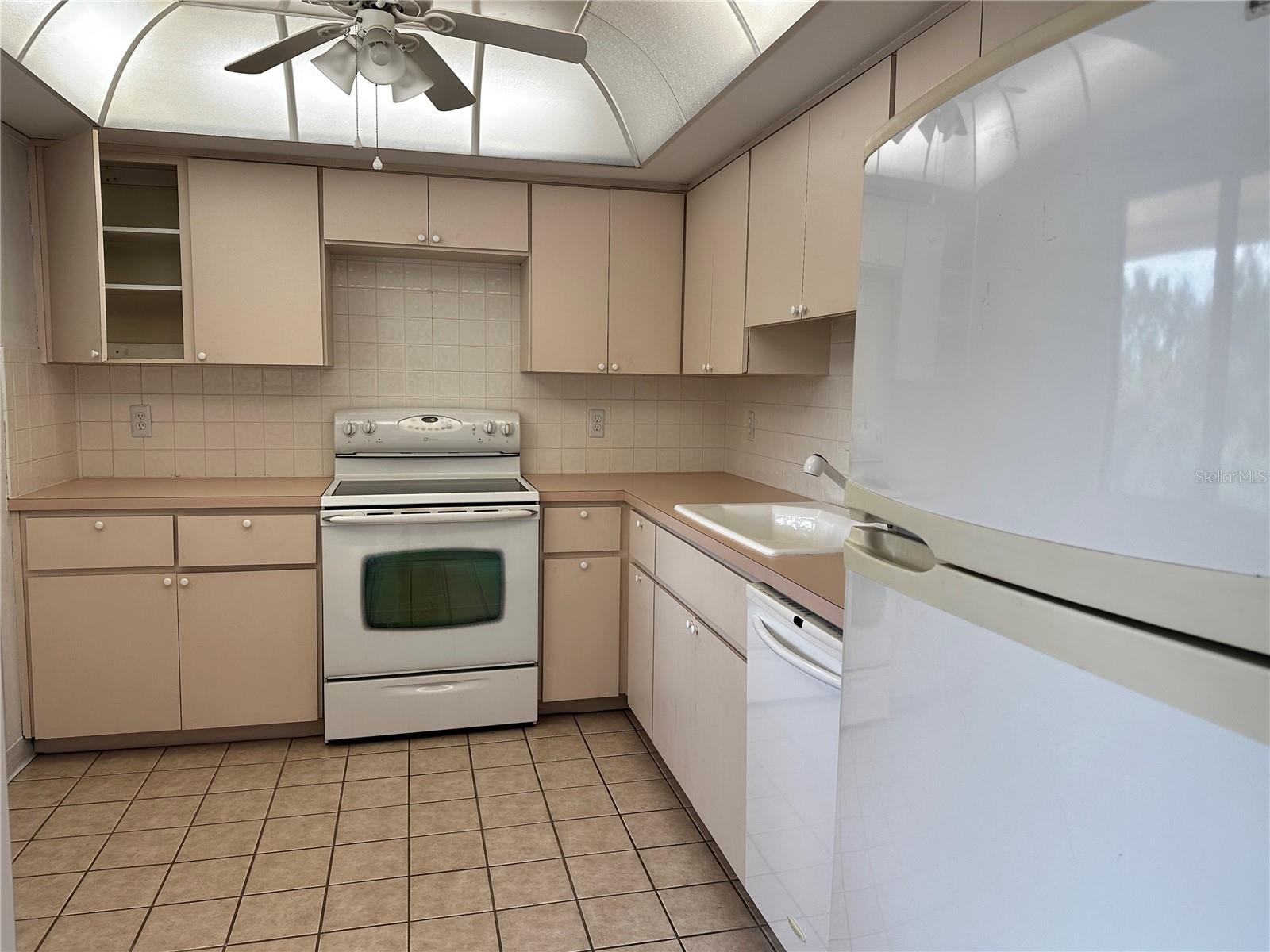 SEAPOINTE TERRACE CONDO - Residential