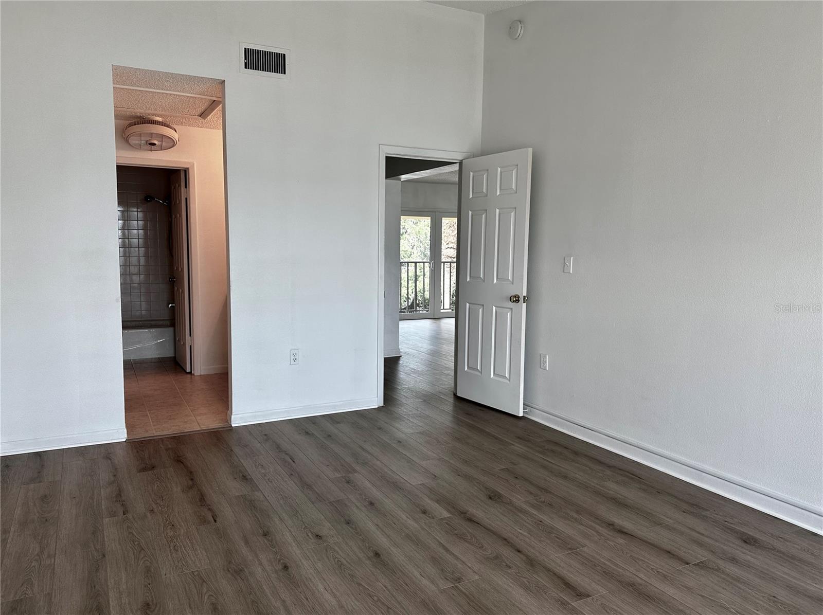 SEAPOINTE TERRACE CONDO - Residential