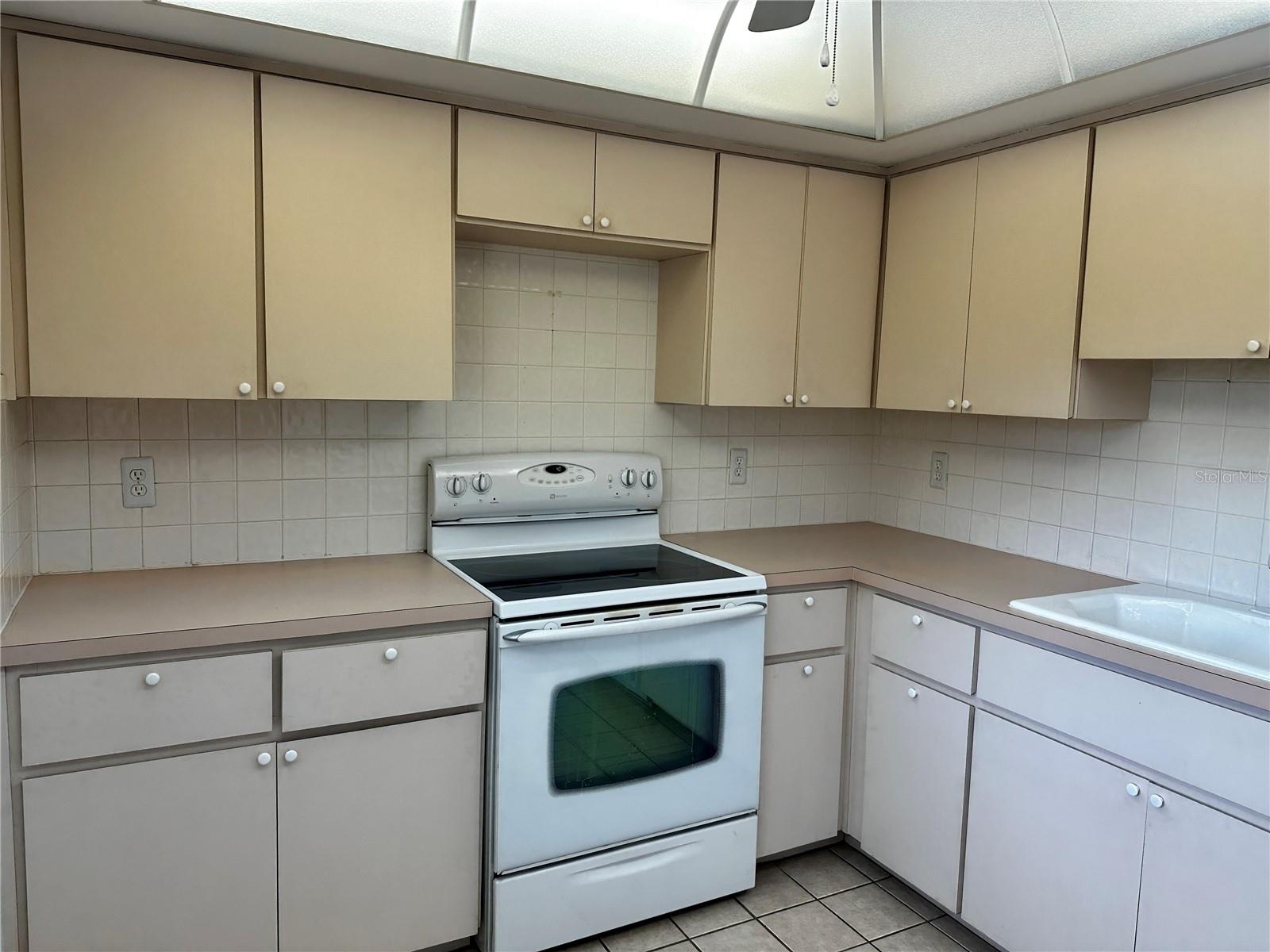 SEAPOINTE TERRACE CONDO - Residential