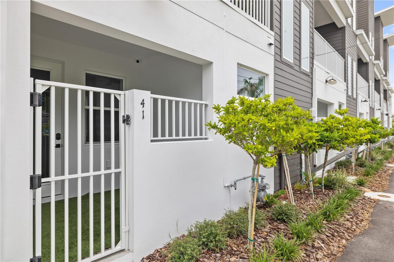 41 29TH STREET N