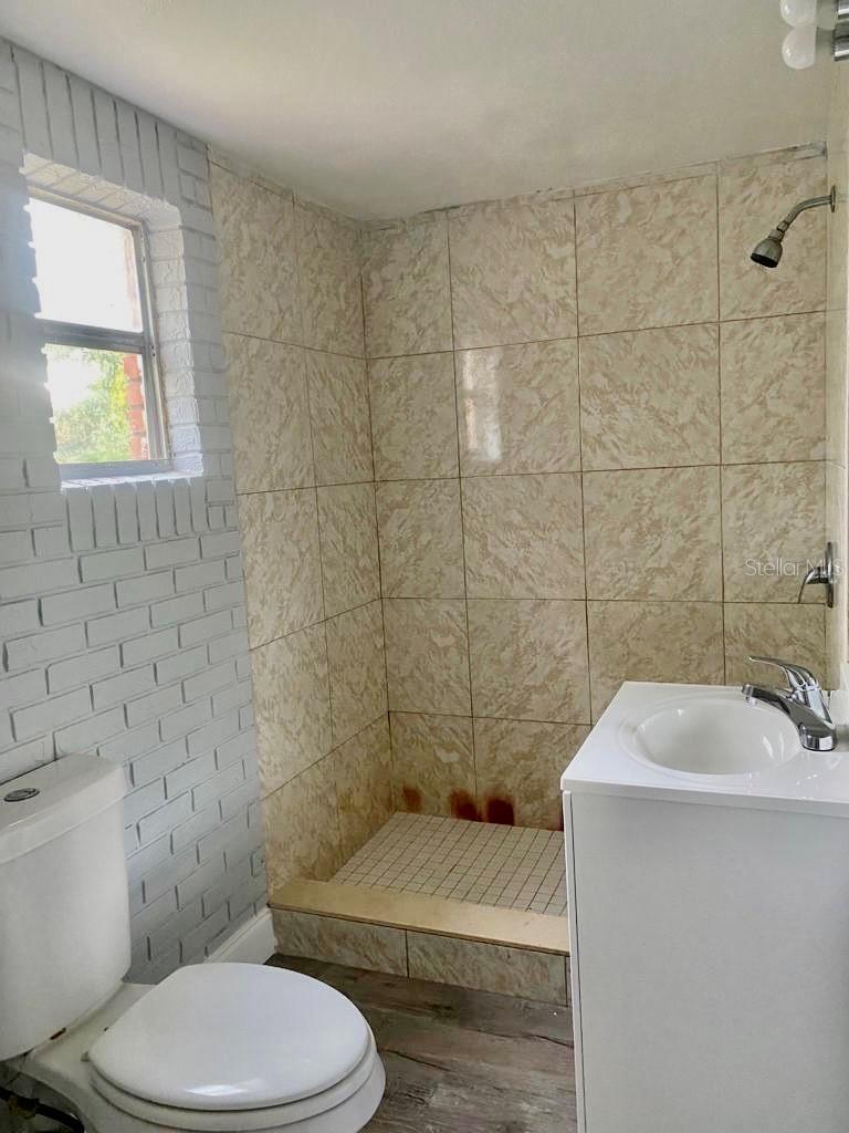 INWOOD - Residential Income