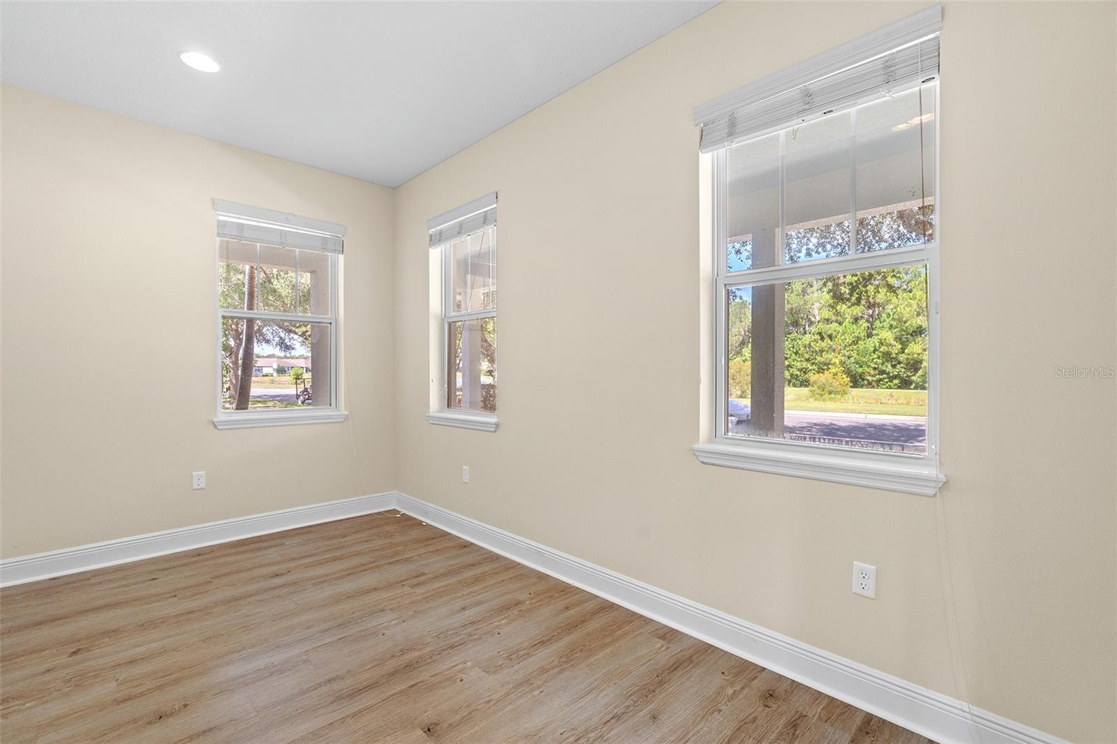 3353 SCHOOLHOUSE RD