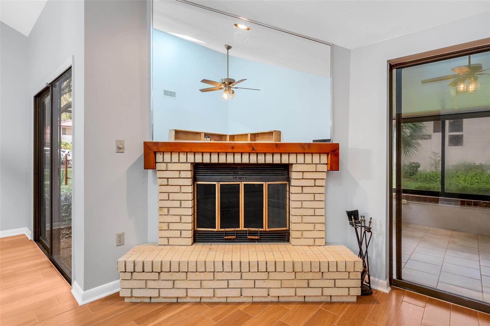 WATERWOOD TOWNHOUSES SUB - Residential