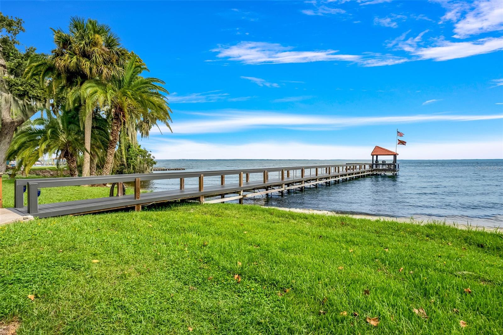 WATERWOOD TOWNHOUSES SUB - Residential