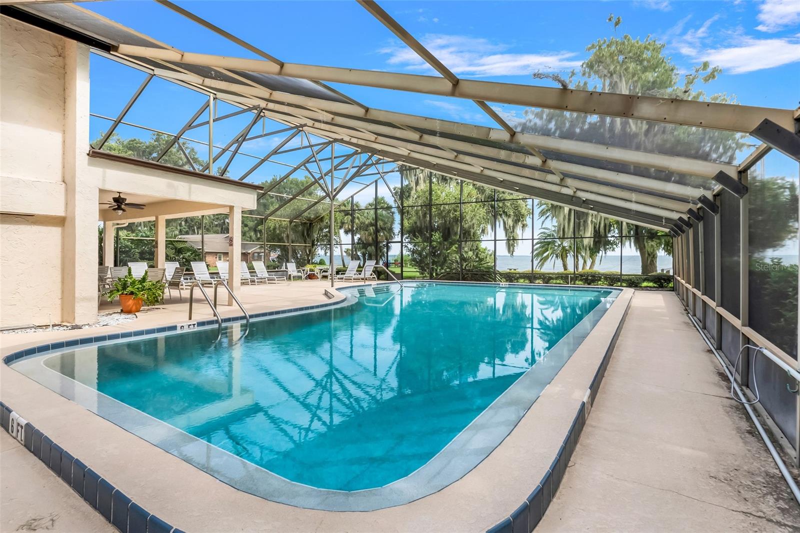 WATERWOOD TOWNHOUSES SUB - Residential