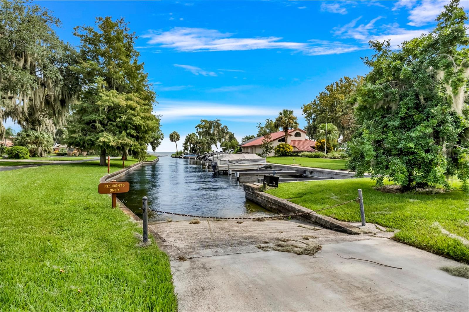 WATERWOOD TOWNHOUSES SUB - Residential