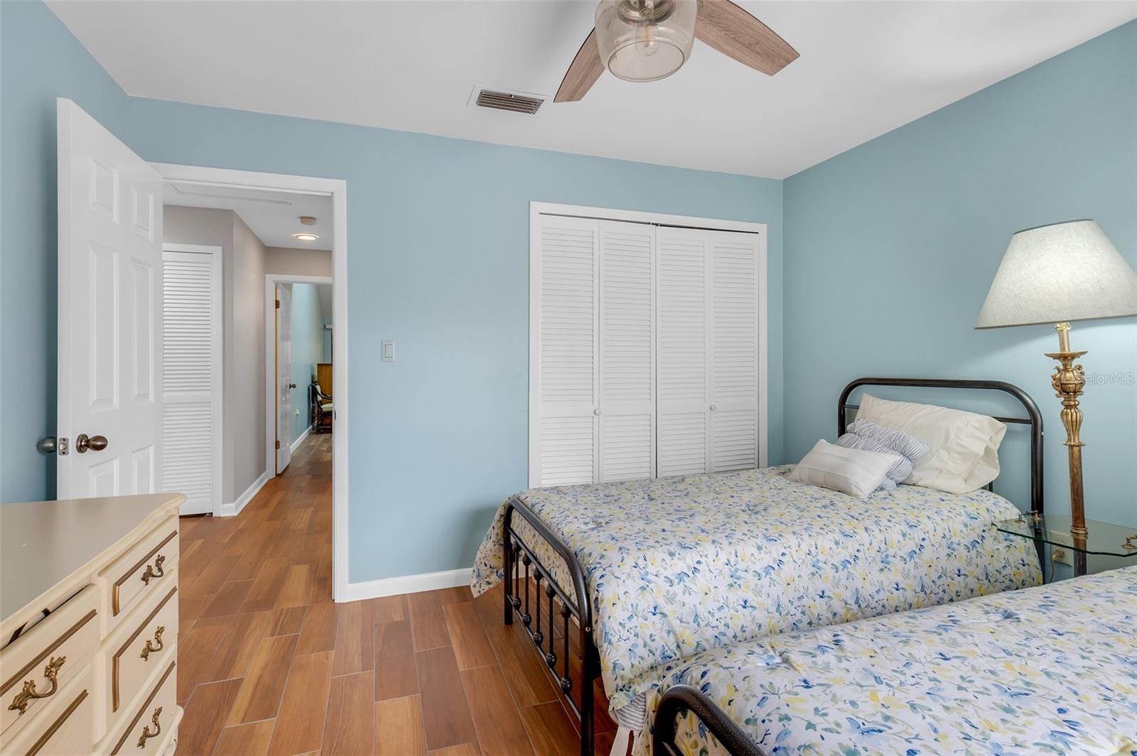 WATERWOOD TOWNHOUSES SUB - Residential