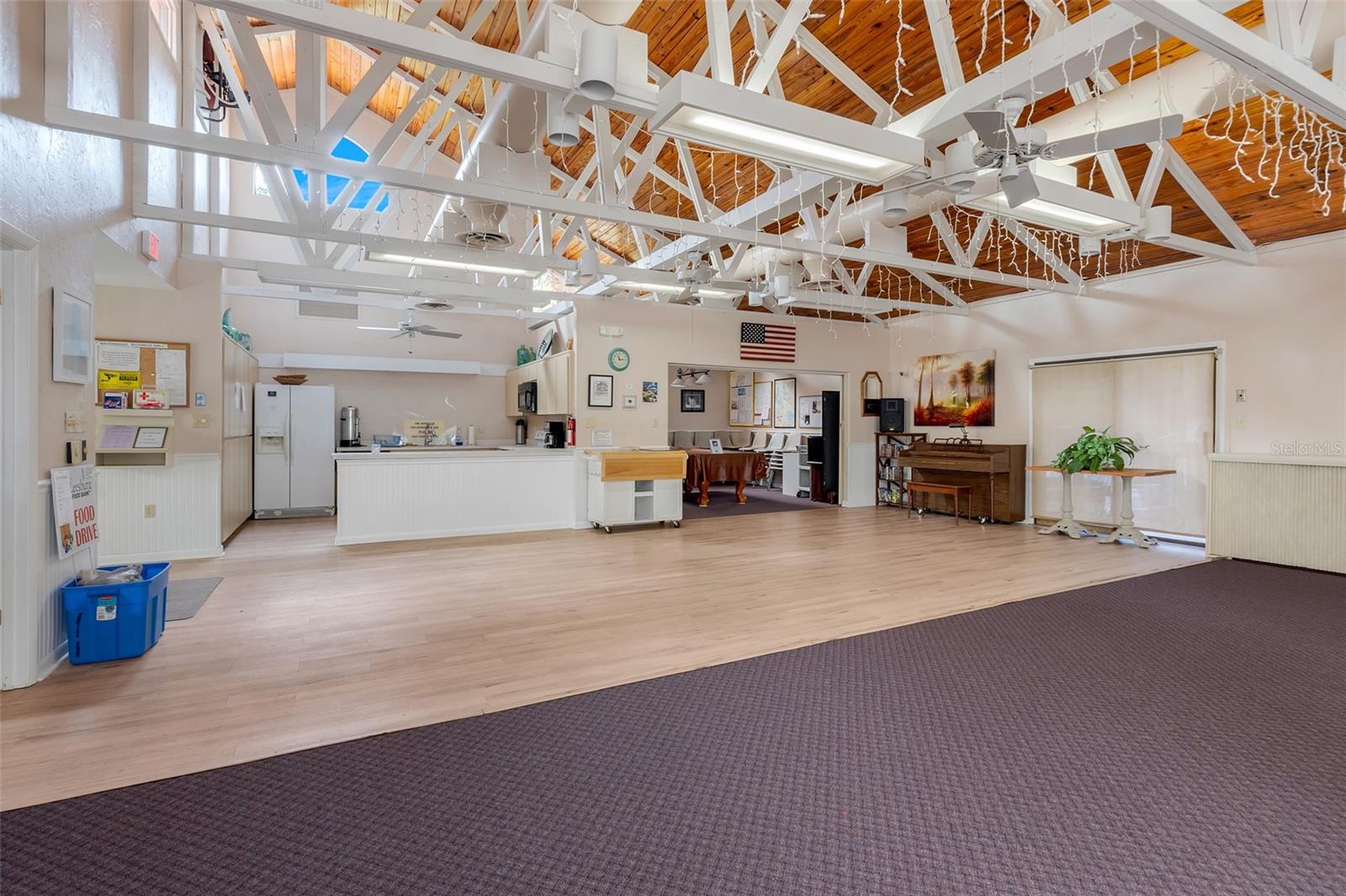 WATERWOOD TOWNHOUSES SUB - Residential