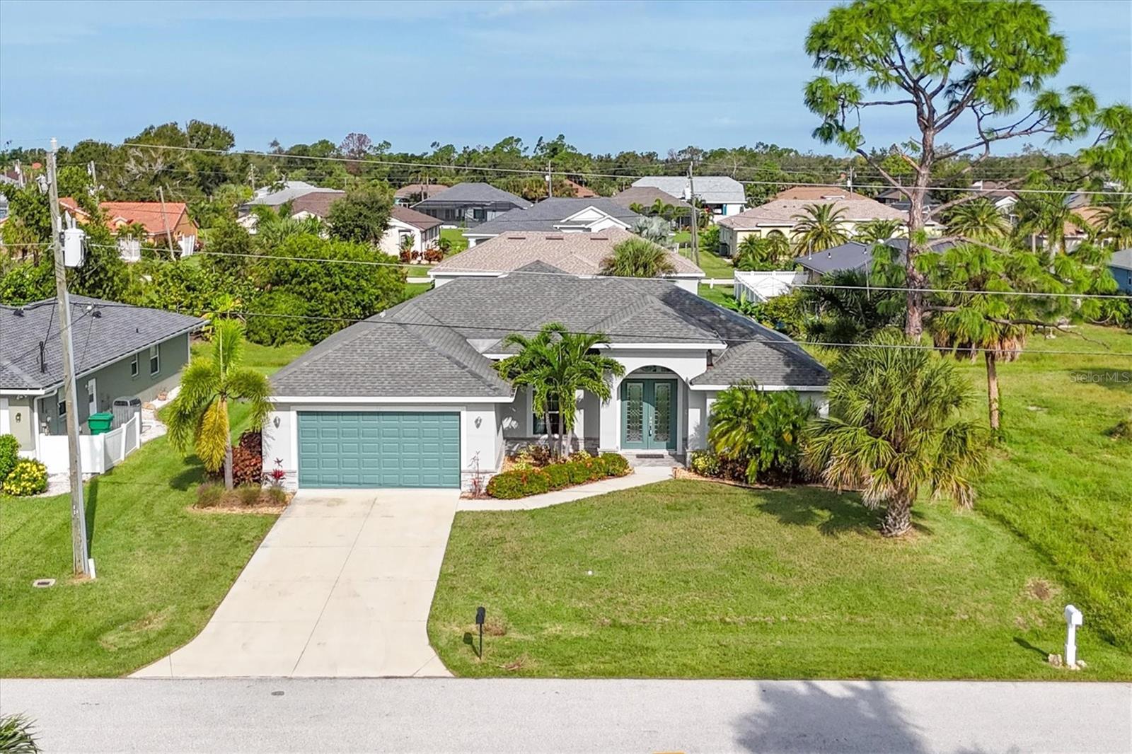 ROTONDA WEST LONG MEADOW - Residential