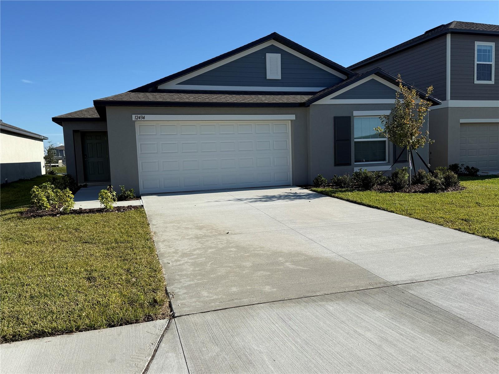 PROSPERITY LAKES - Residential Lease