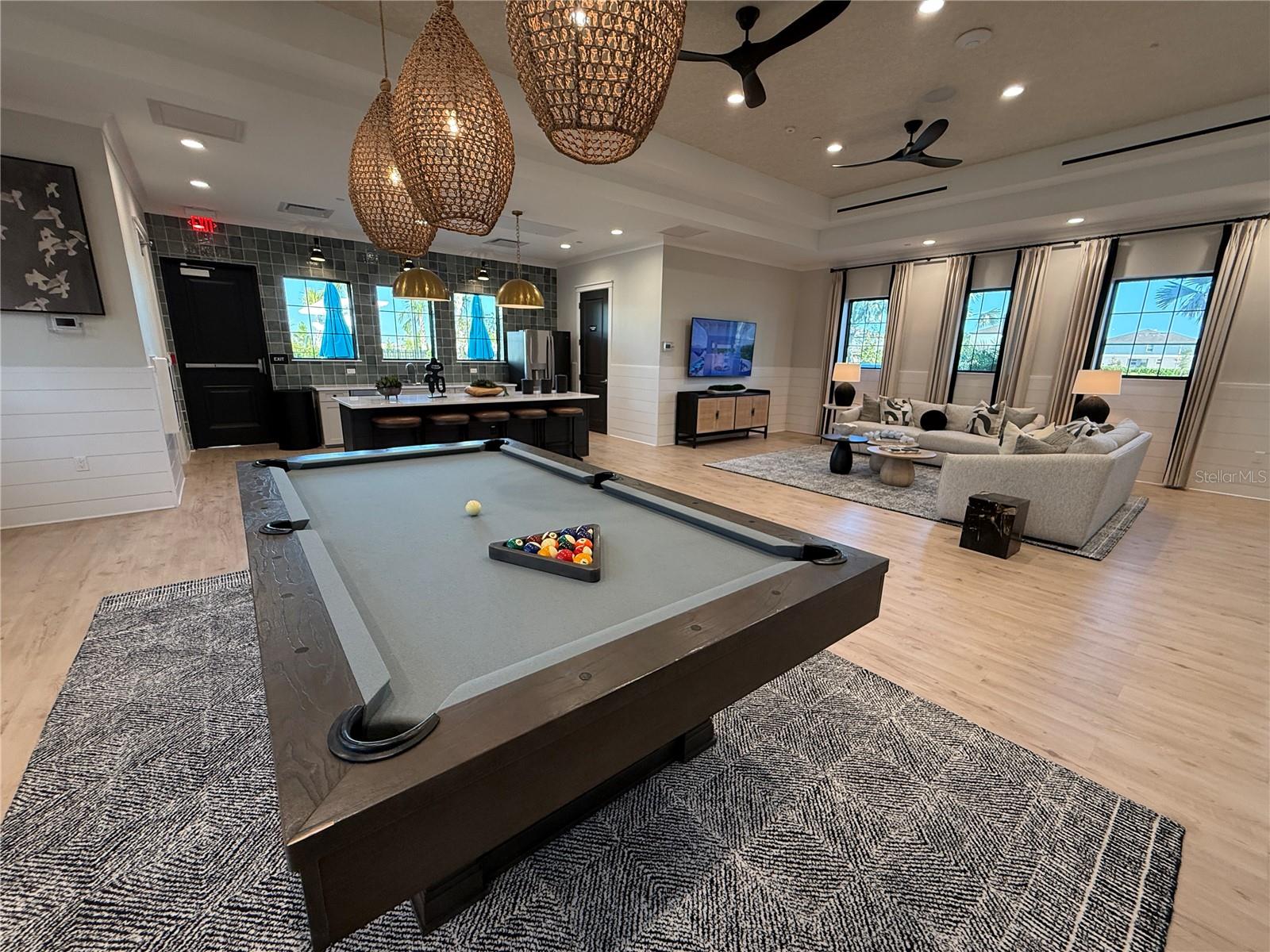 PROSPERITY LAKES - Residential Lease