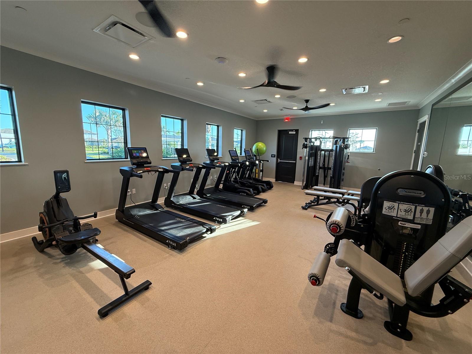 PROSPERITY LAKES - Residential Lease