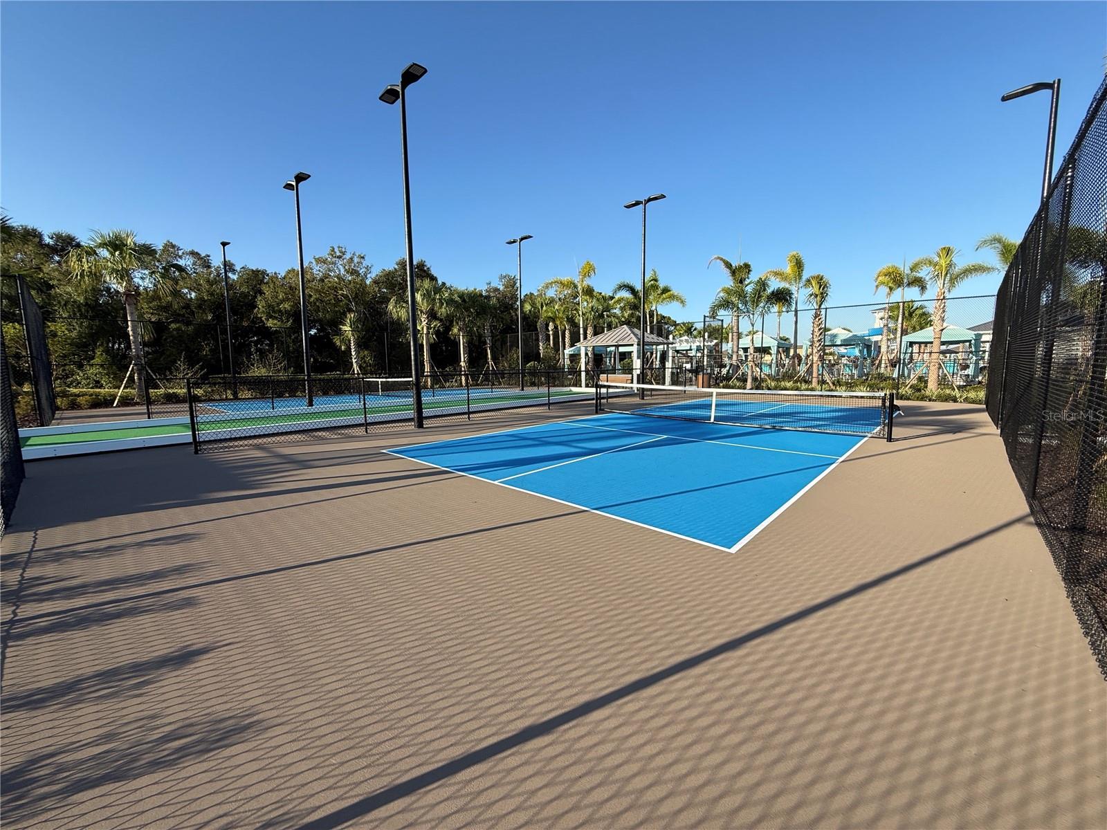 PROSPERITY LAKES - Residential Lease