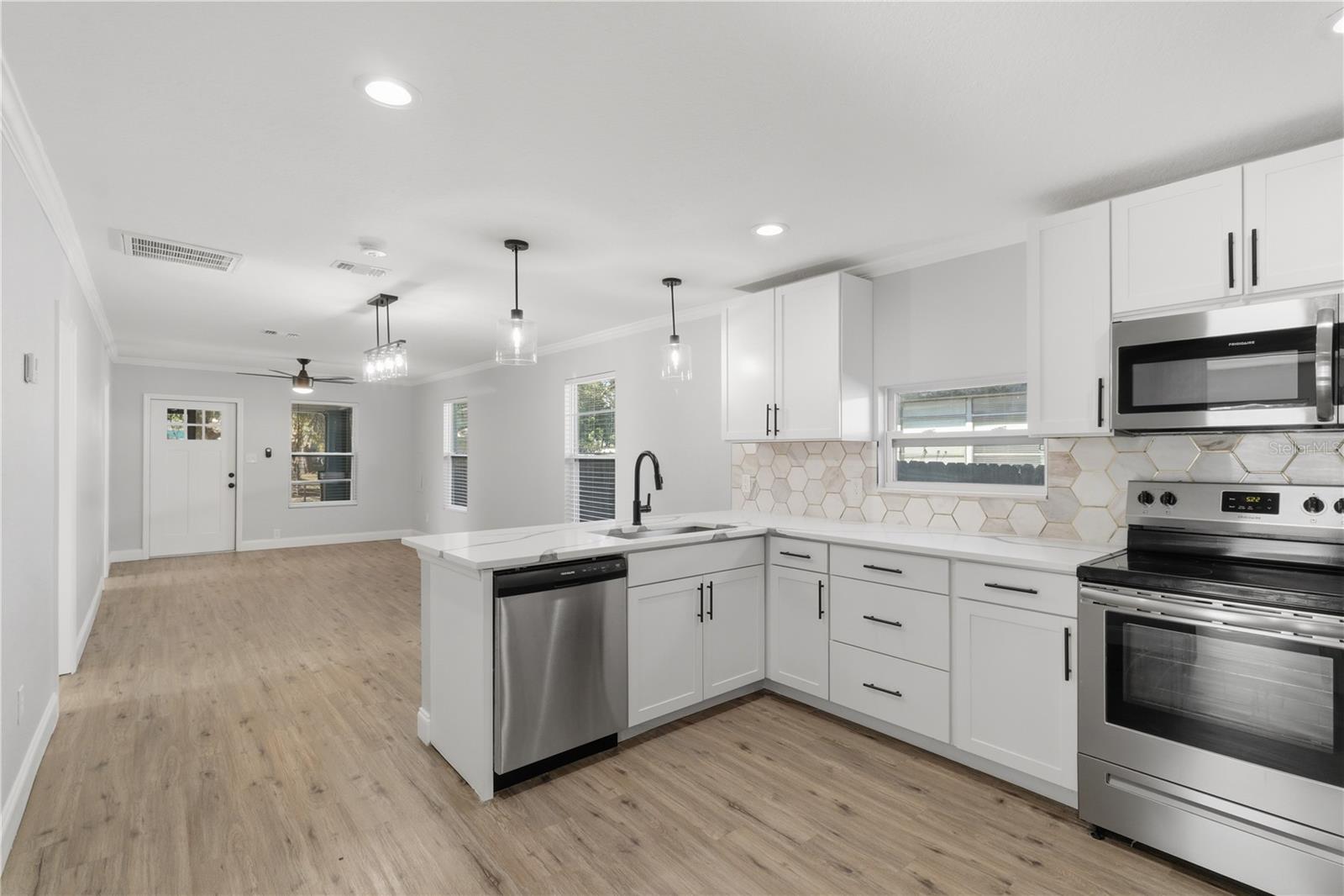 ENGLEWOOD - Residential