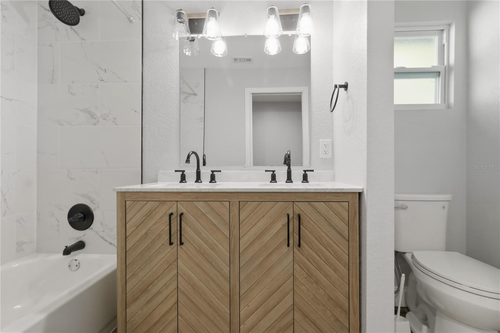 ENGLEWOOD - Residential