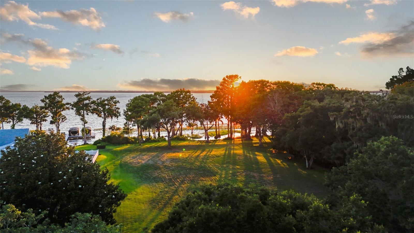 1150 PENINSULA DRIVE