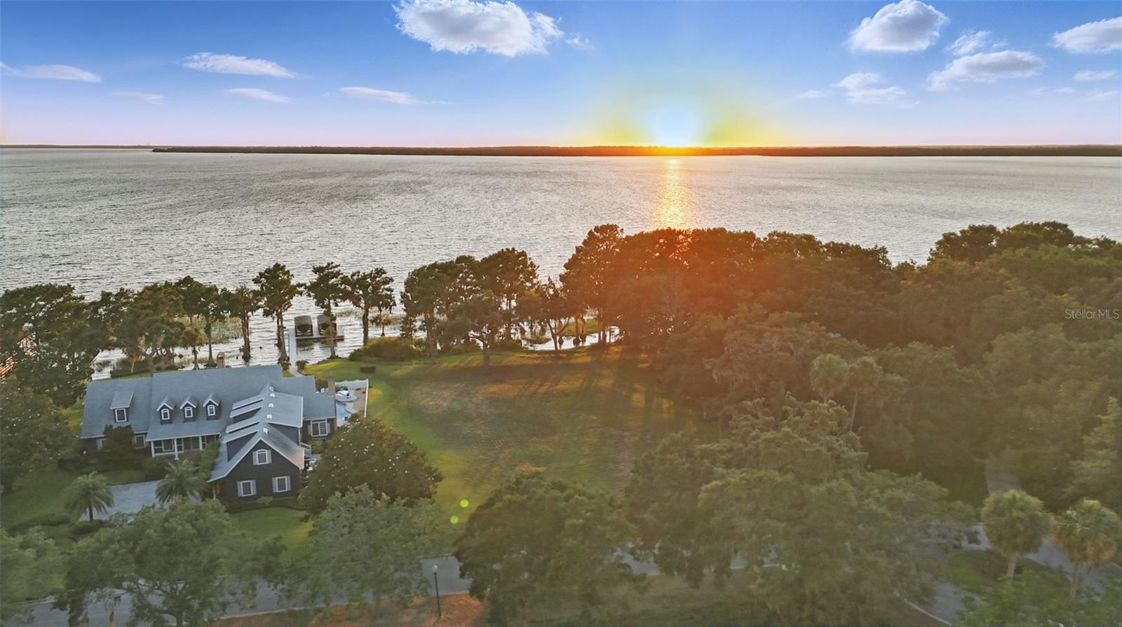 1150 PENINSULA DRIVE