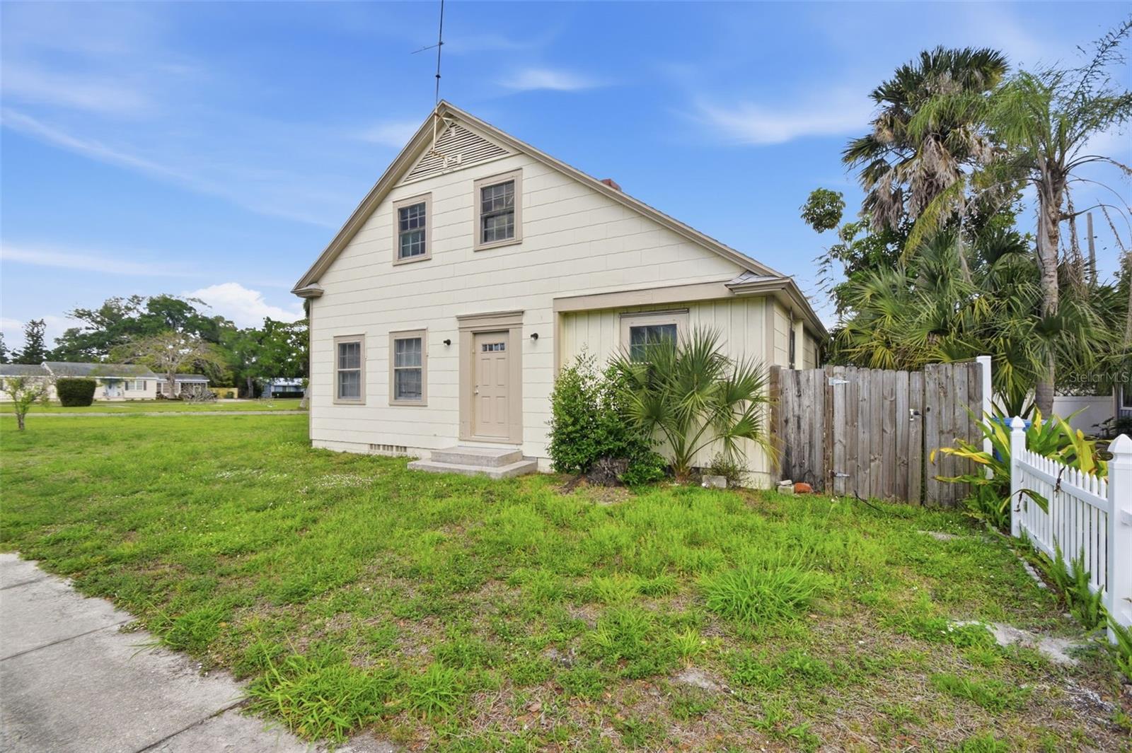 SEMINOLE PARK - Residential