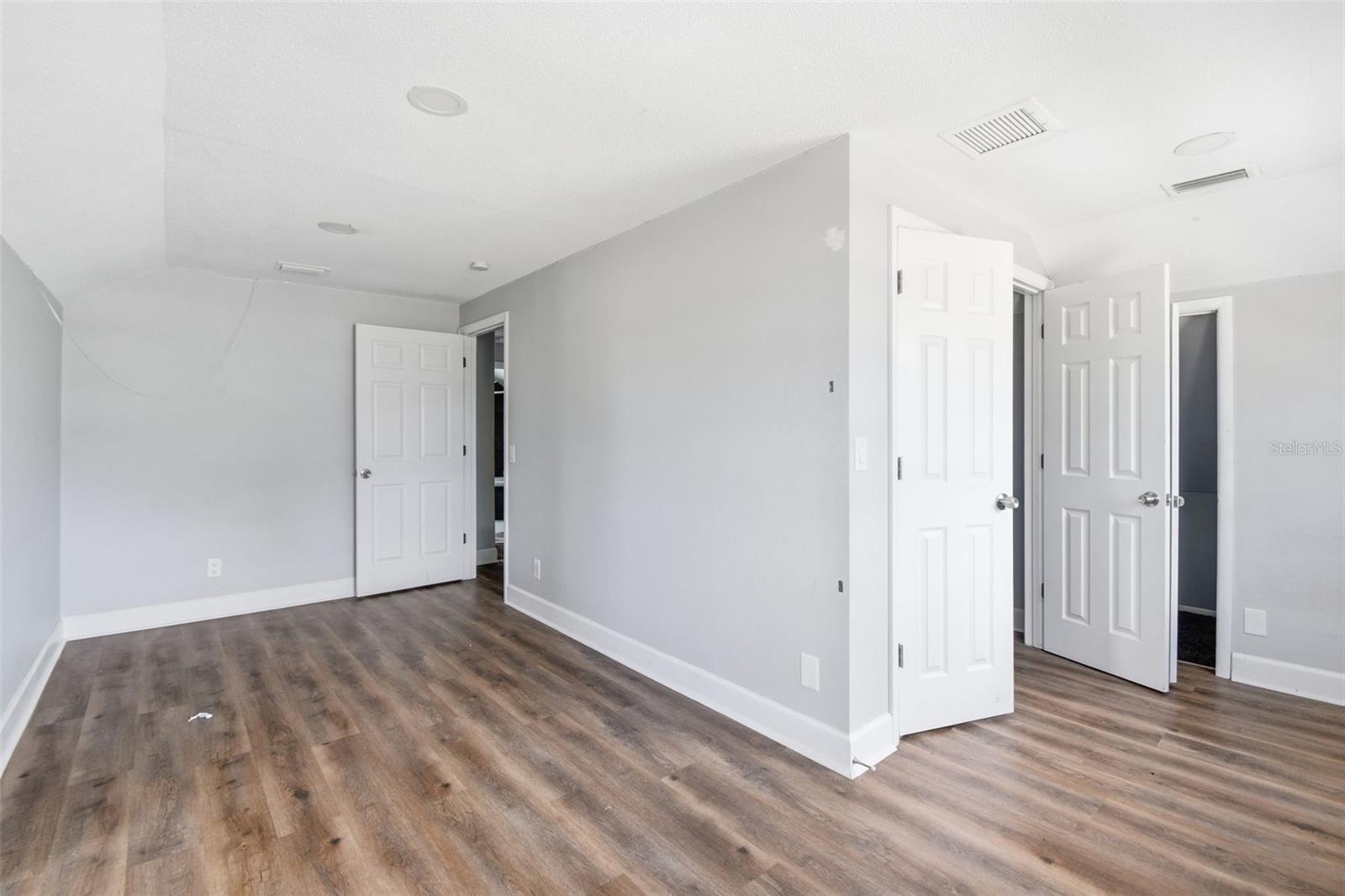 SEMINOLE PARK - Residential