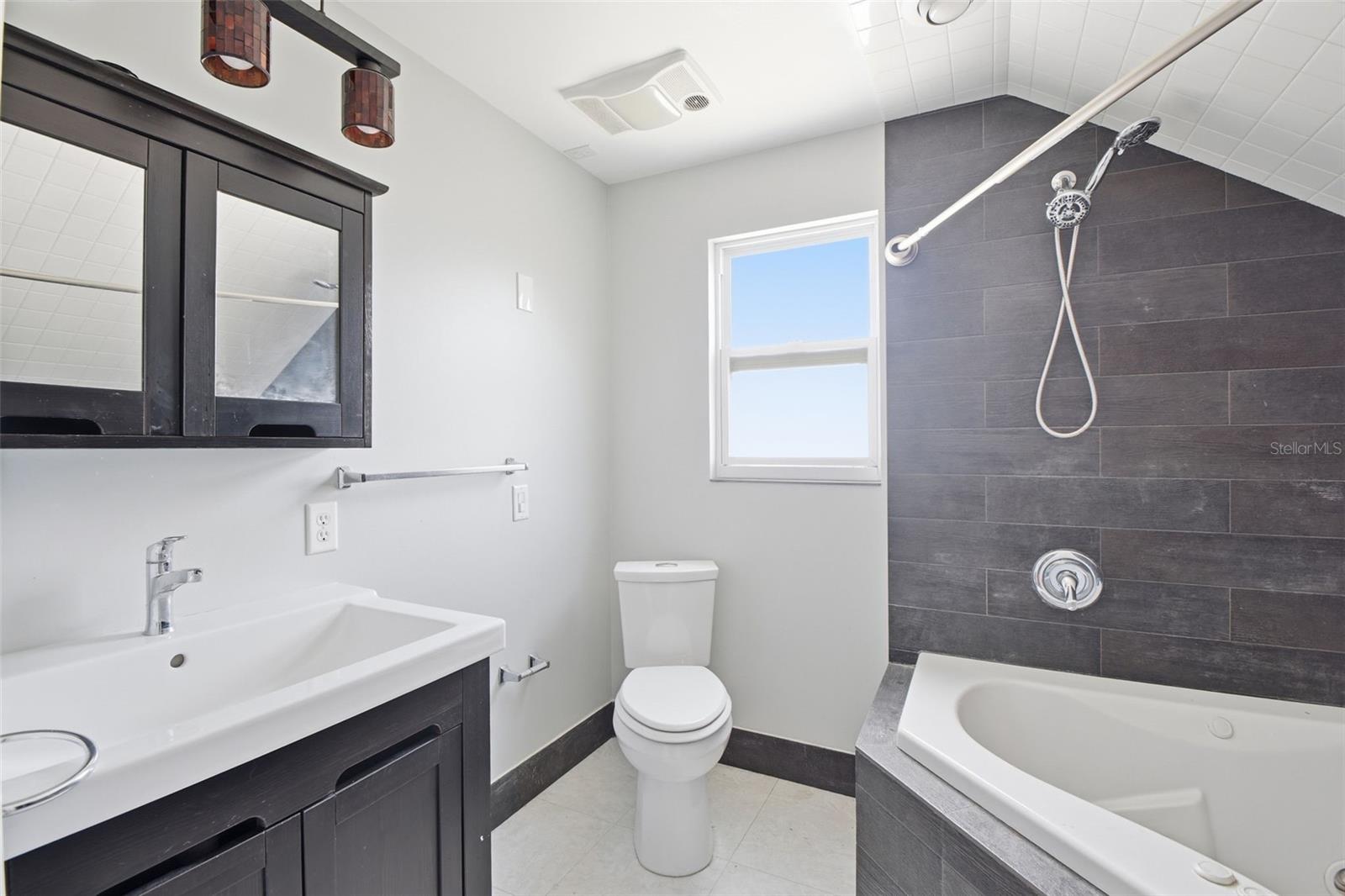 SEMINOLE PARK - Residential