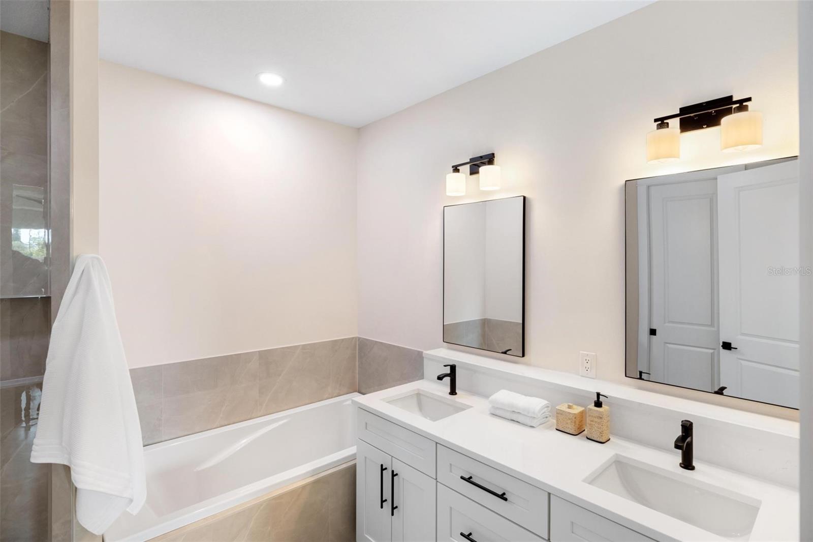 PORT CHARLOTTE SUB 08 - Residential