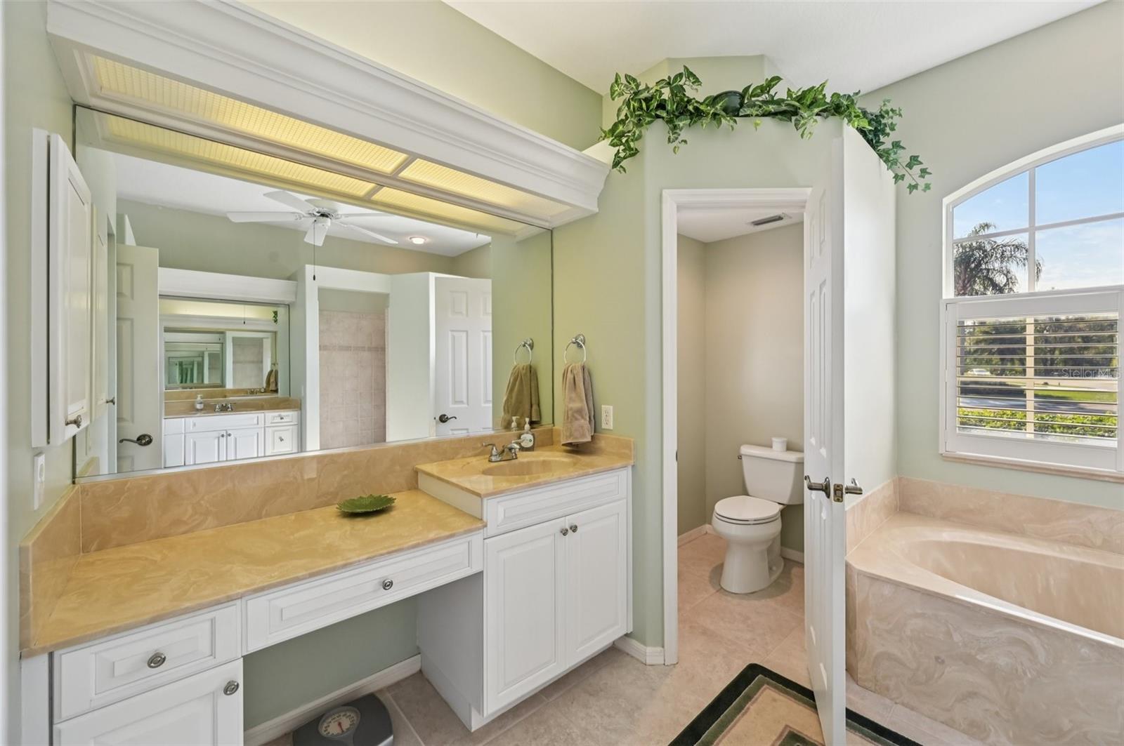 VENICE GOLF & COUNTRY CLUB - Residential