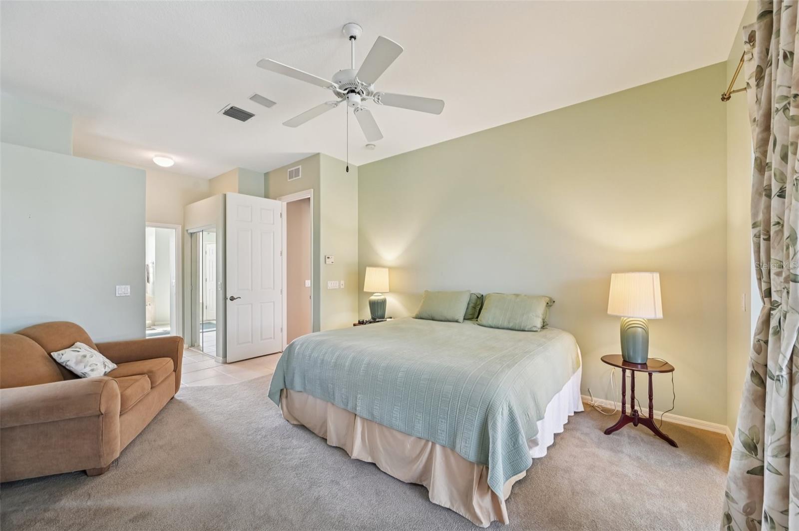 VENICE GOLF & COUNTRY CLUB - Residential