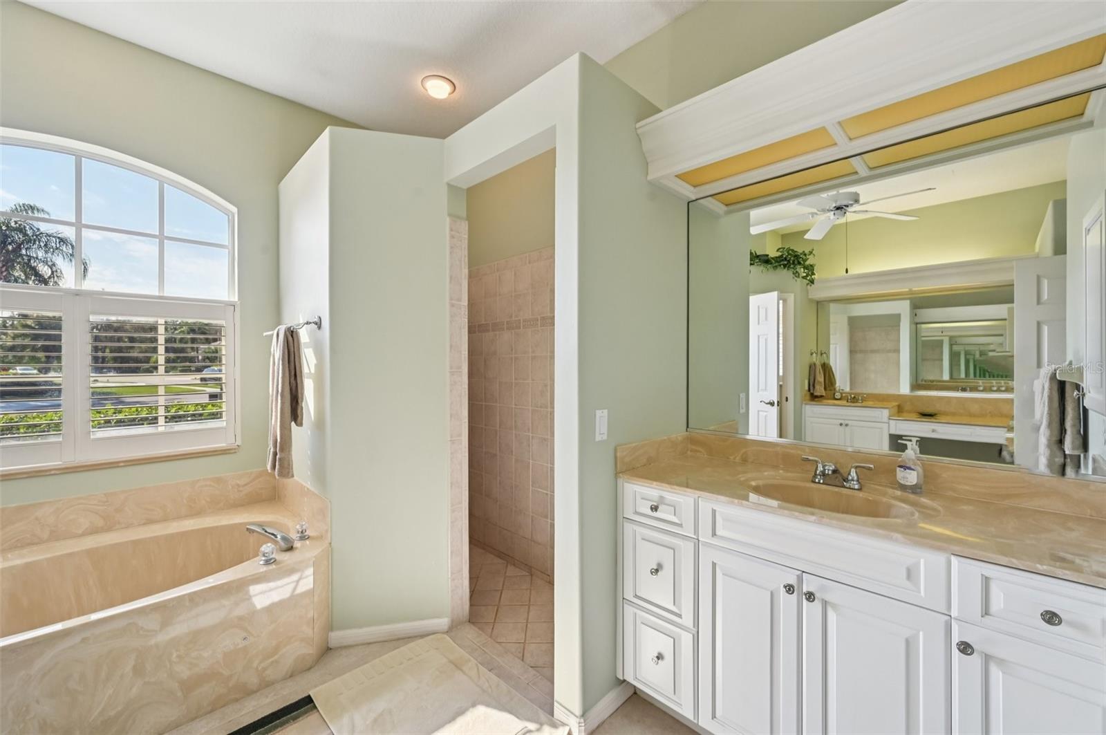 VENICE GOLF & COUNTRY CLUB - Residential