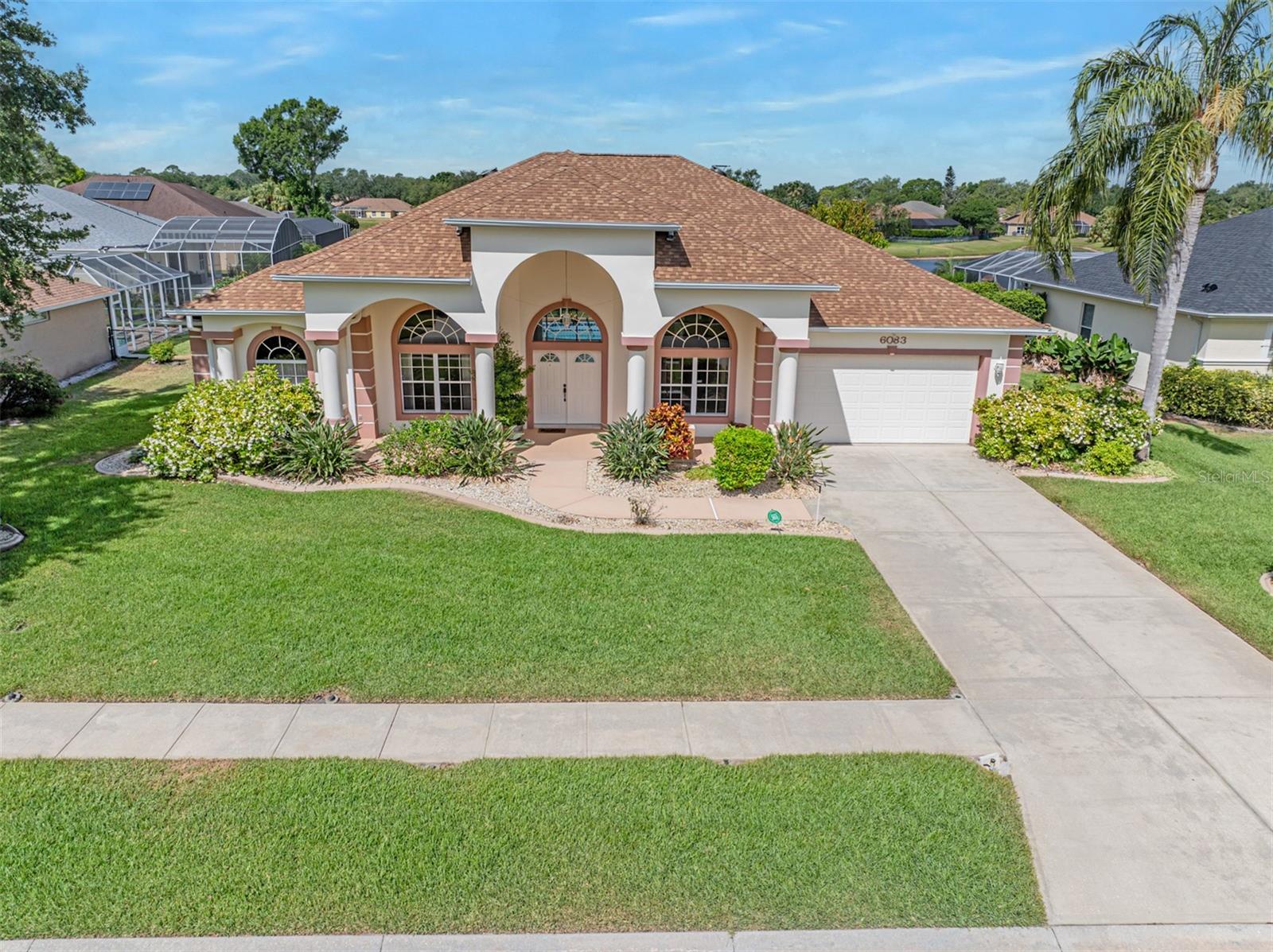 6083 SABAL HAMMOCK CIRCLE