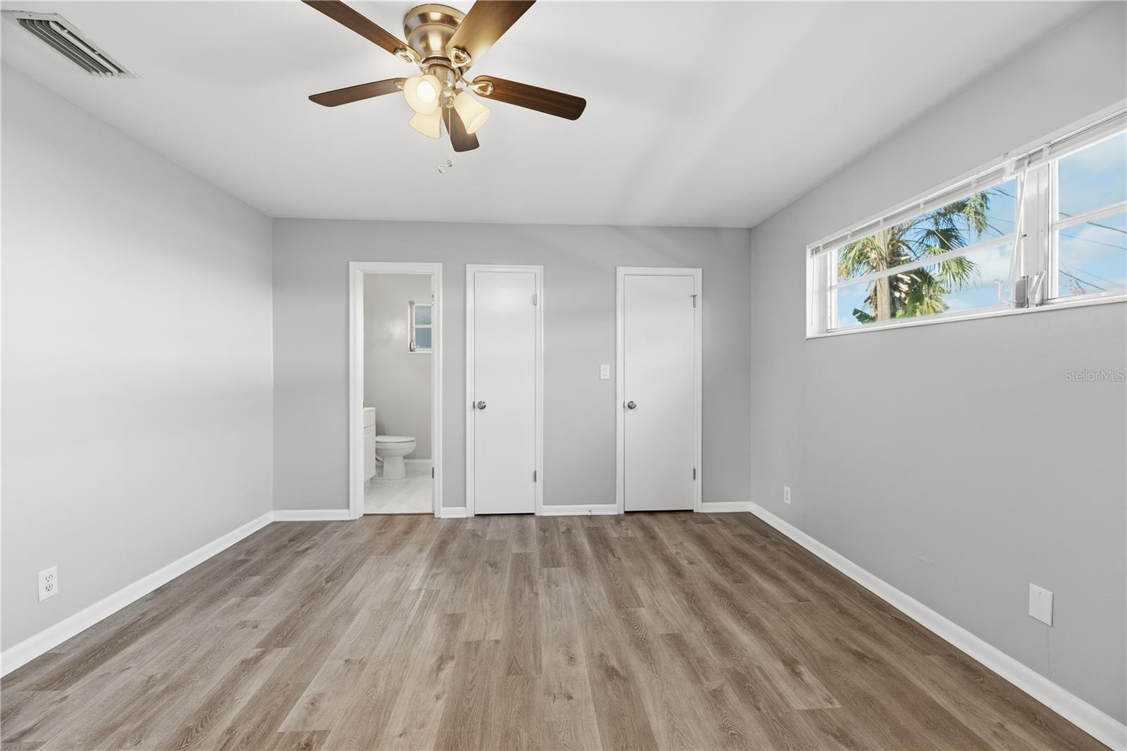 MIDTOWN EAST 60-15 B - Residential