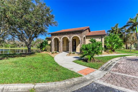 A home in PORT CHARLOTTE