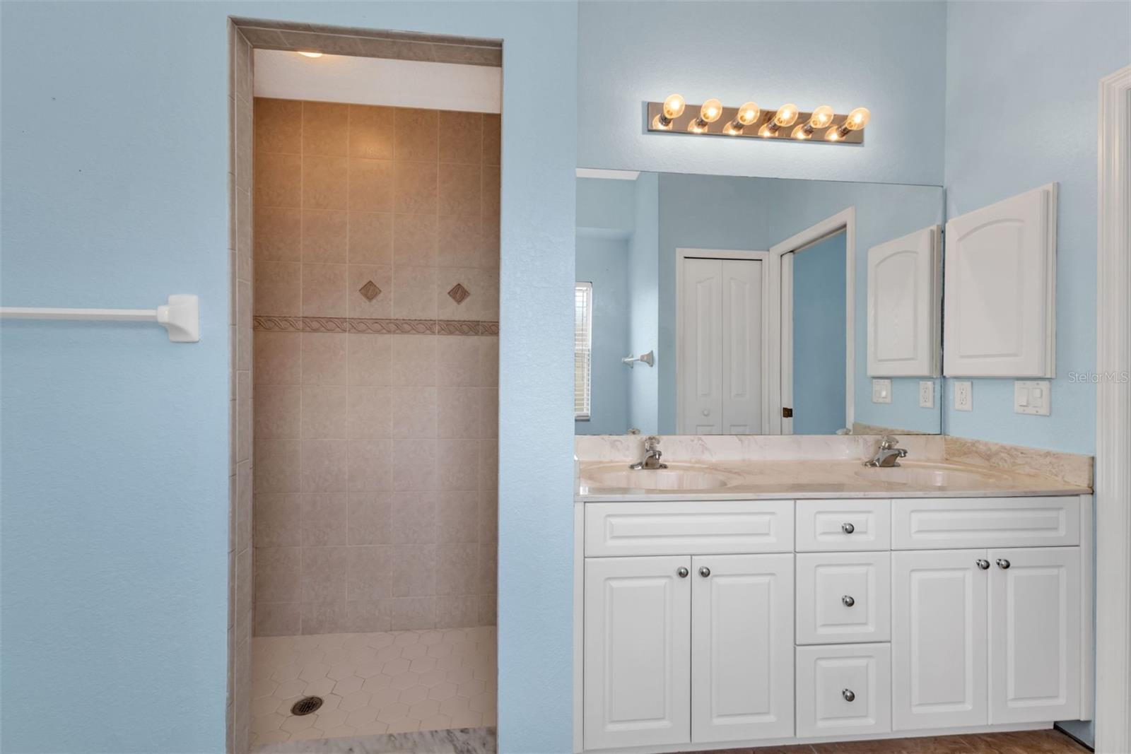 NORTH PORT - Residential