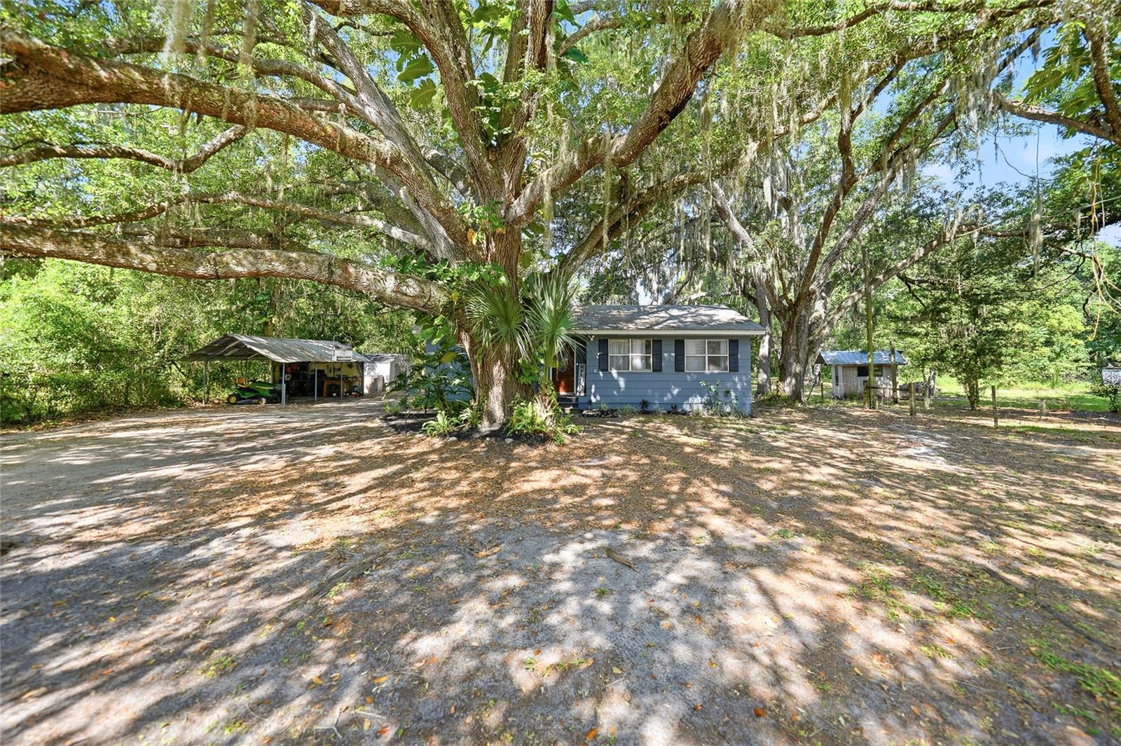 QUAIL HOLLOW ESTATES - Residential