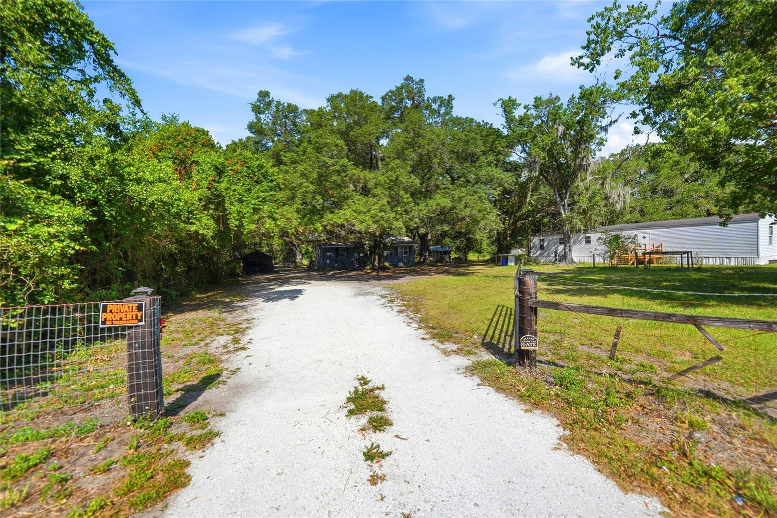 QUAIL HOLLOW ESTATES - Residential