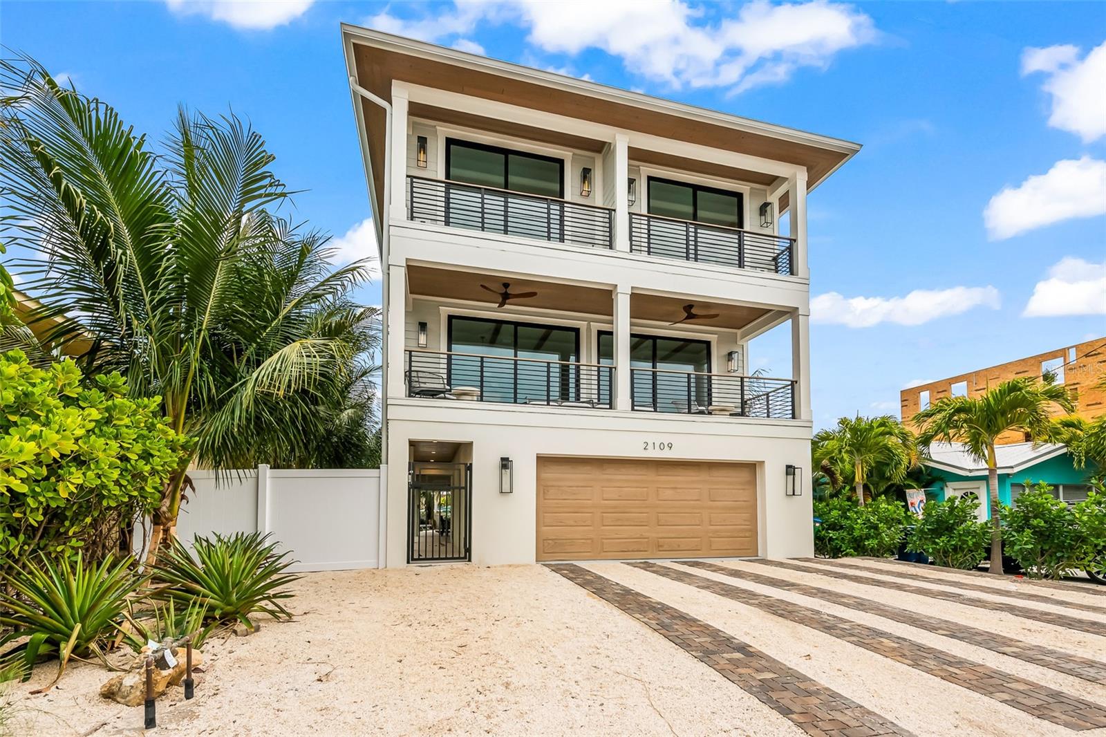 2109 AVENUE C, BRADENTON BEACH, FL, 34217 2 2109 AVENUE C