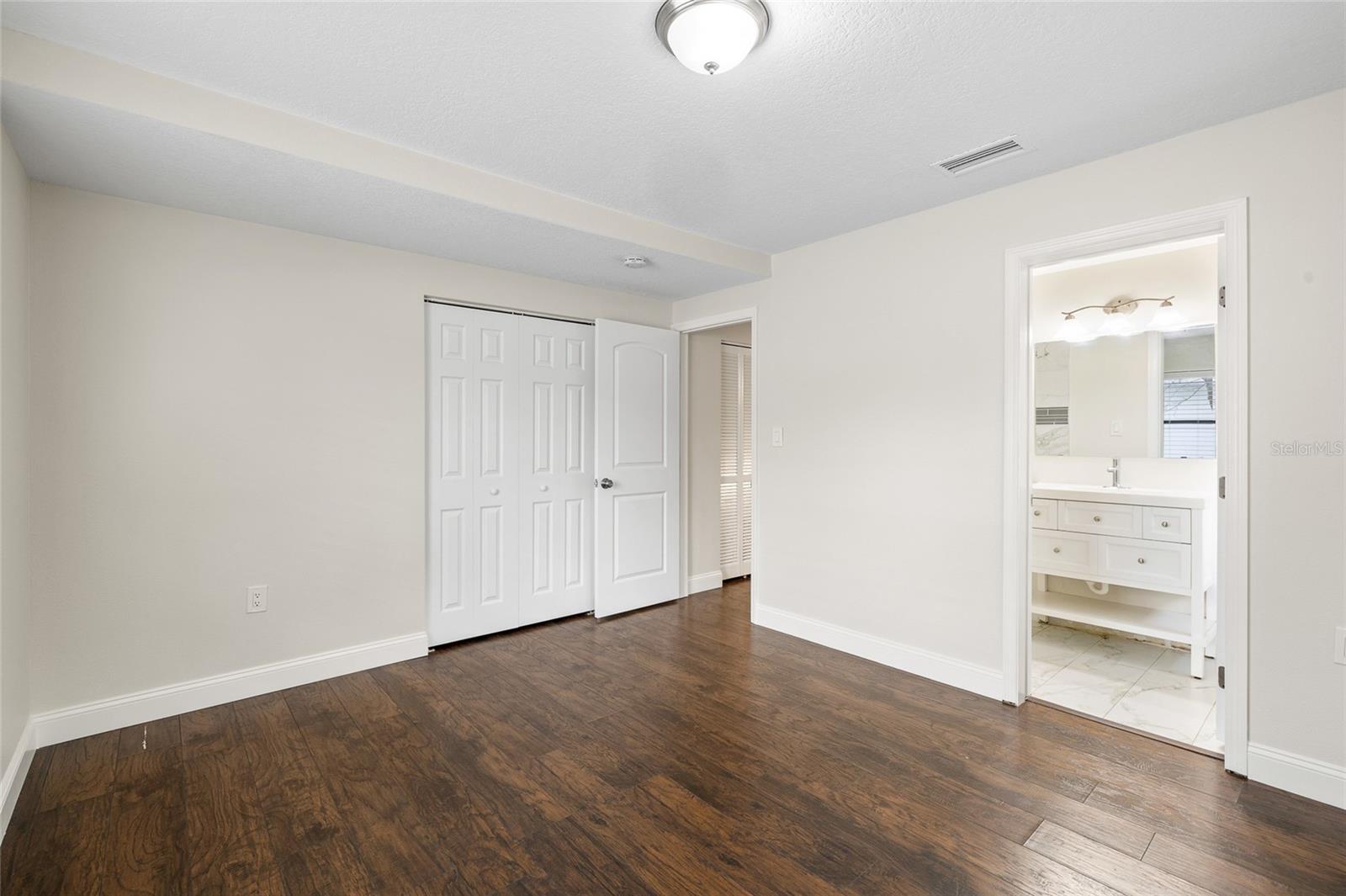 TAMPAS NORTH SIDE CNTRY CL - Residential