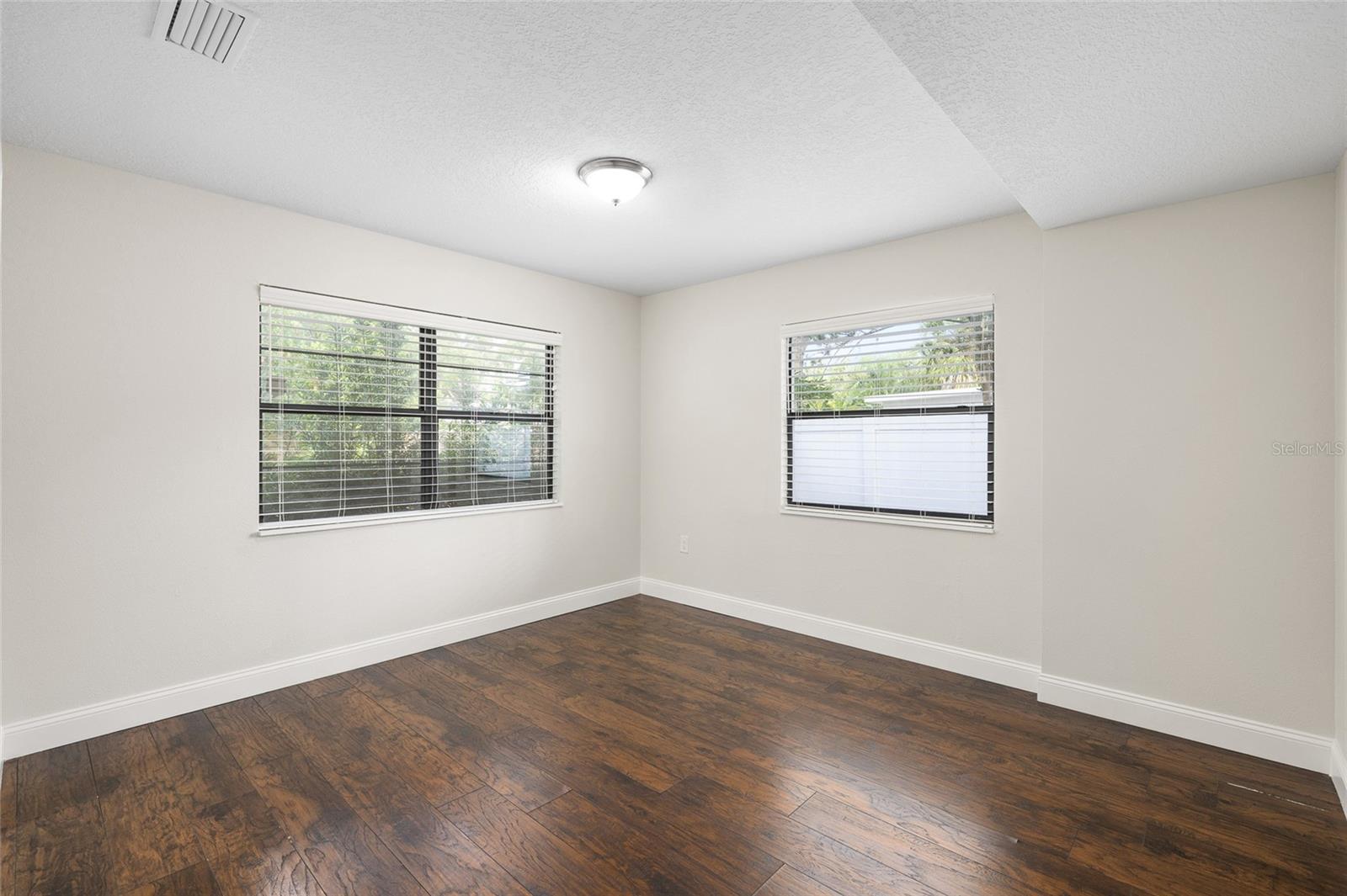 TAMPAS NORTH SIDE CNTRY CL - Residential