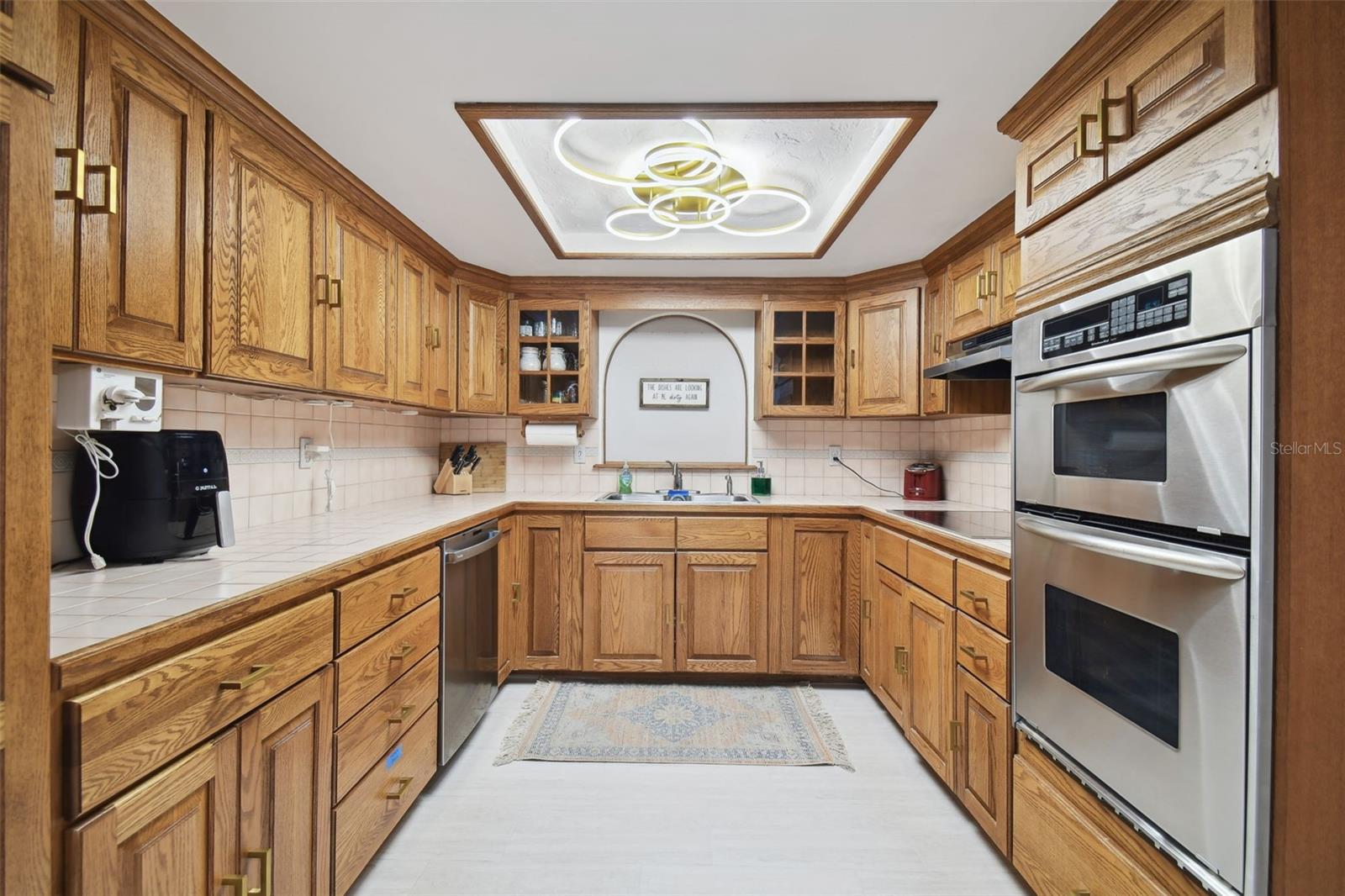 RIVERVIEW TERRACE REP - Residential