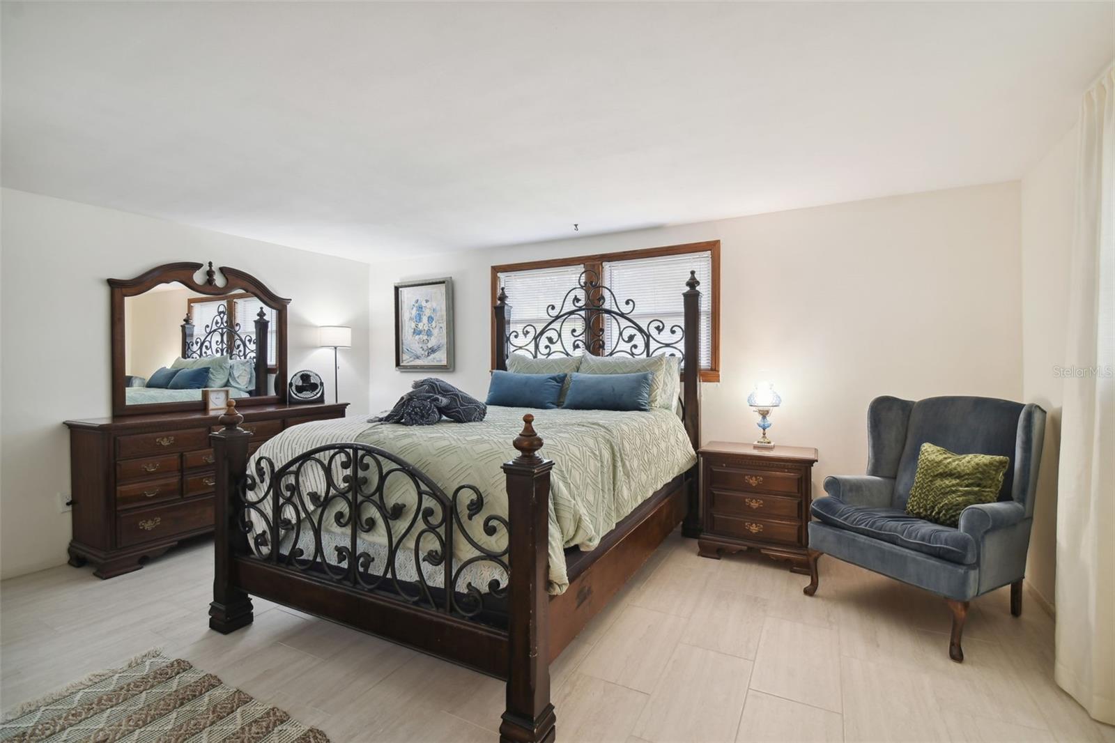 RIVERVIEW TERRACE REP - Residential