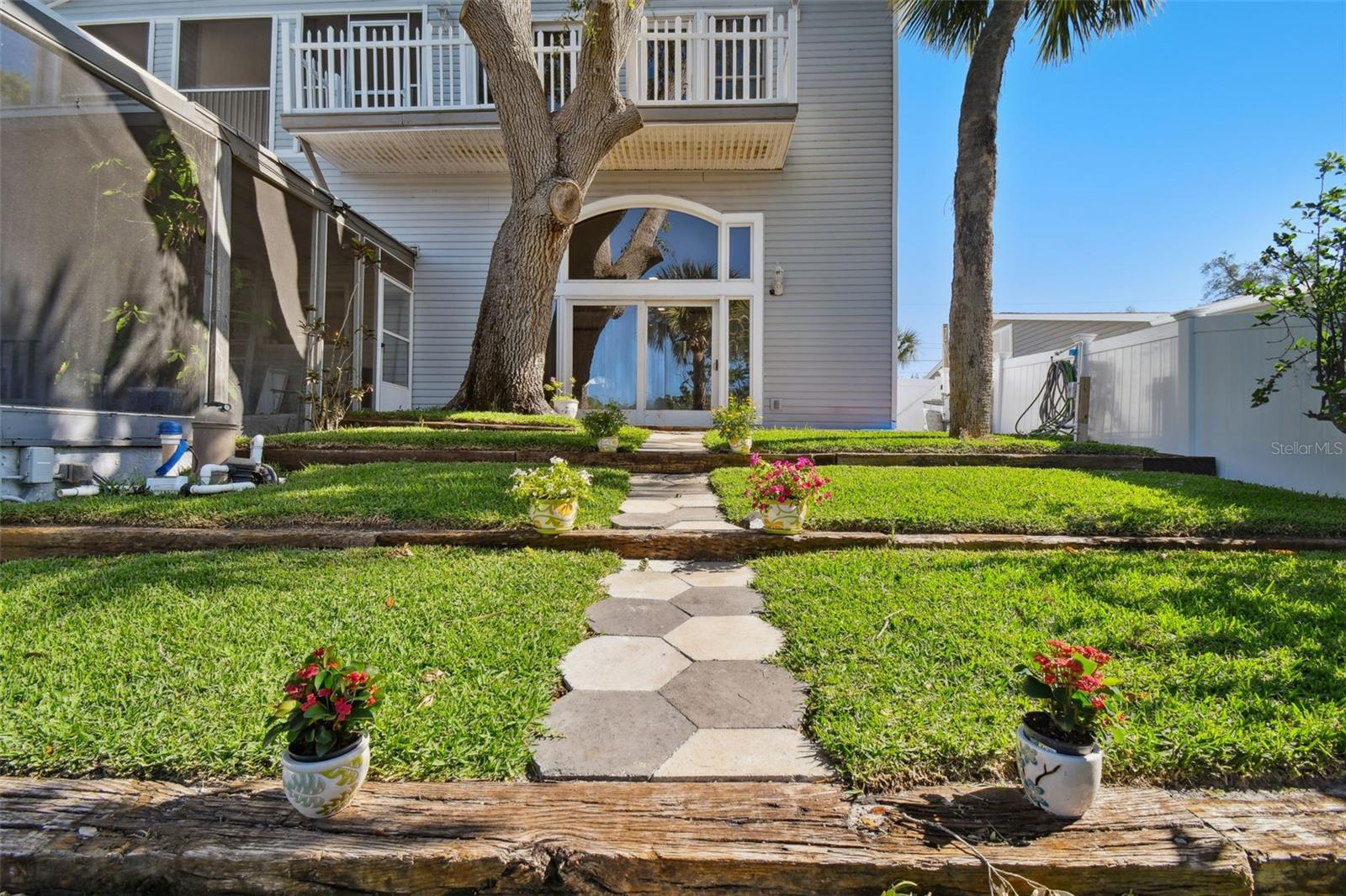 RIVERVIEW TERRACE REP - Residential